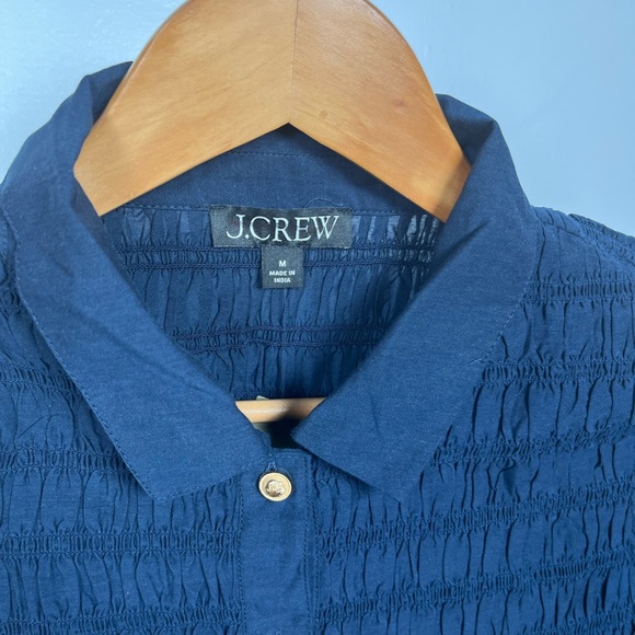 NWT J.CREW Sizes M, L Navy Smocked button-up shirt in cotton-blend voile - Picture 7 of 7